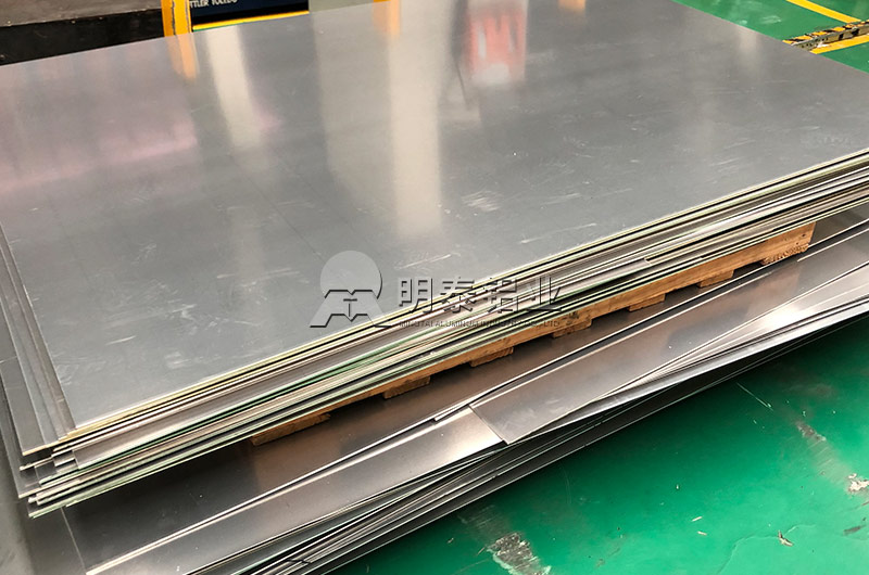 廣東電池托盤(pán)用鋁合金板帶規(guī)格有哪些?具體價(jià)格多少 廣東電池托盤(pán)用鋁合金板帶規(guī)格有哪些?具體價(jià)格多少